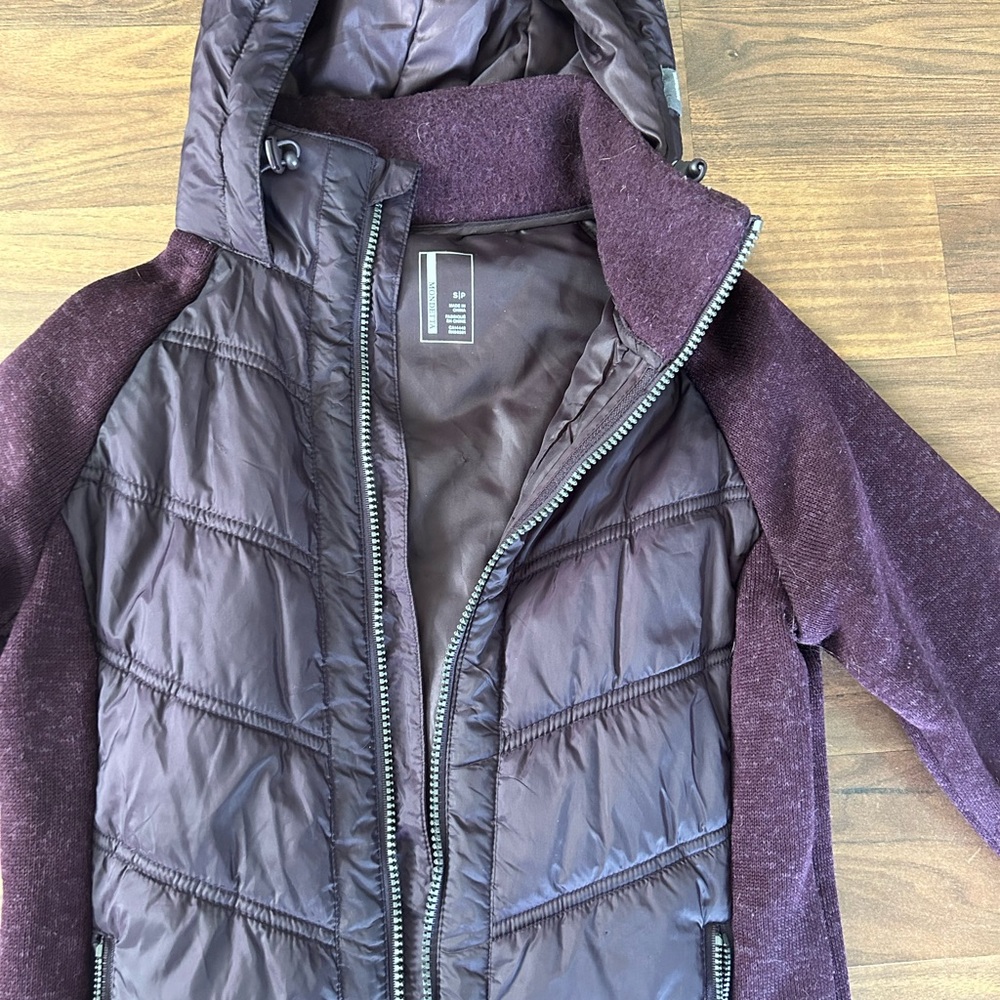 Athletic jacket - Picture 2 of 3